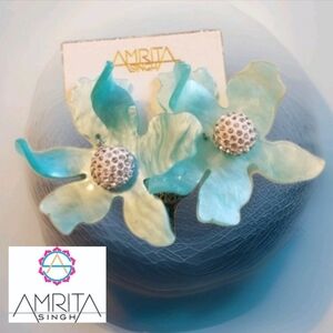 NWT Amrita Singh Turquoise Orchid Resin Flower Earrings